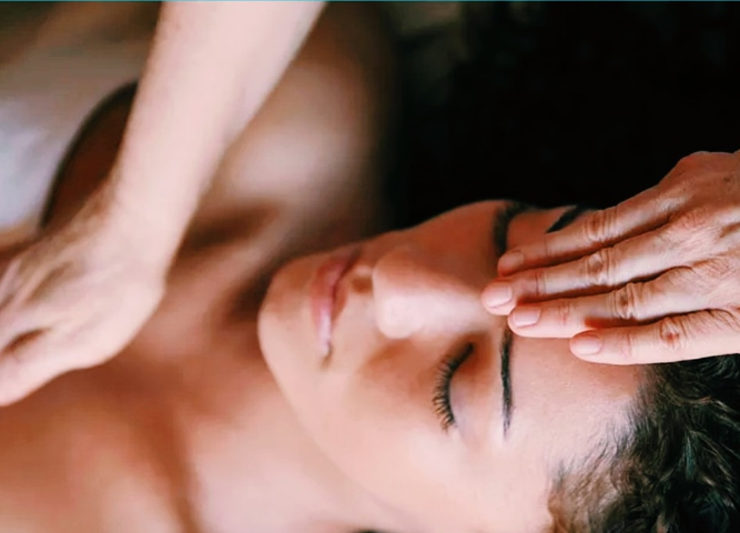 Tratamiento facial de fisioterapia dermoestética